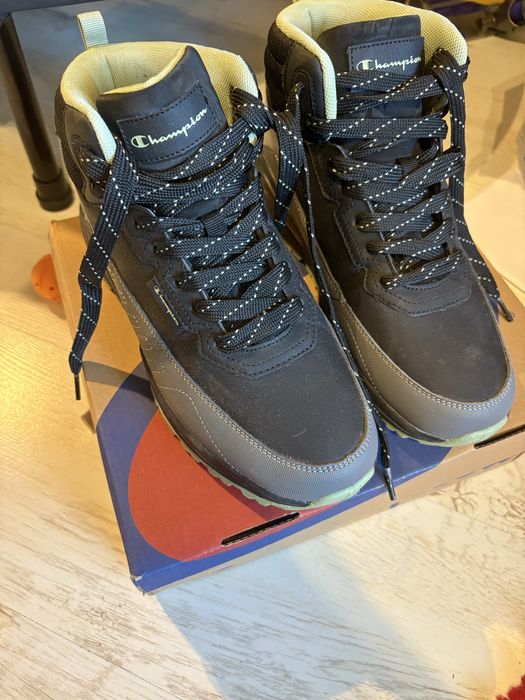 Зимни боти и апрески