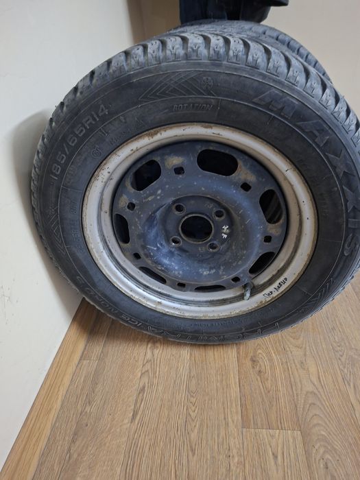 Продам диски R14 с резиной