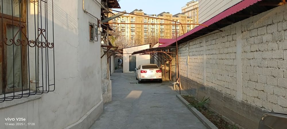 Продажа за Мирабад Авеню