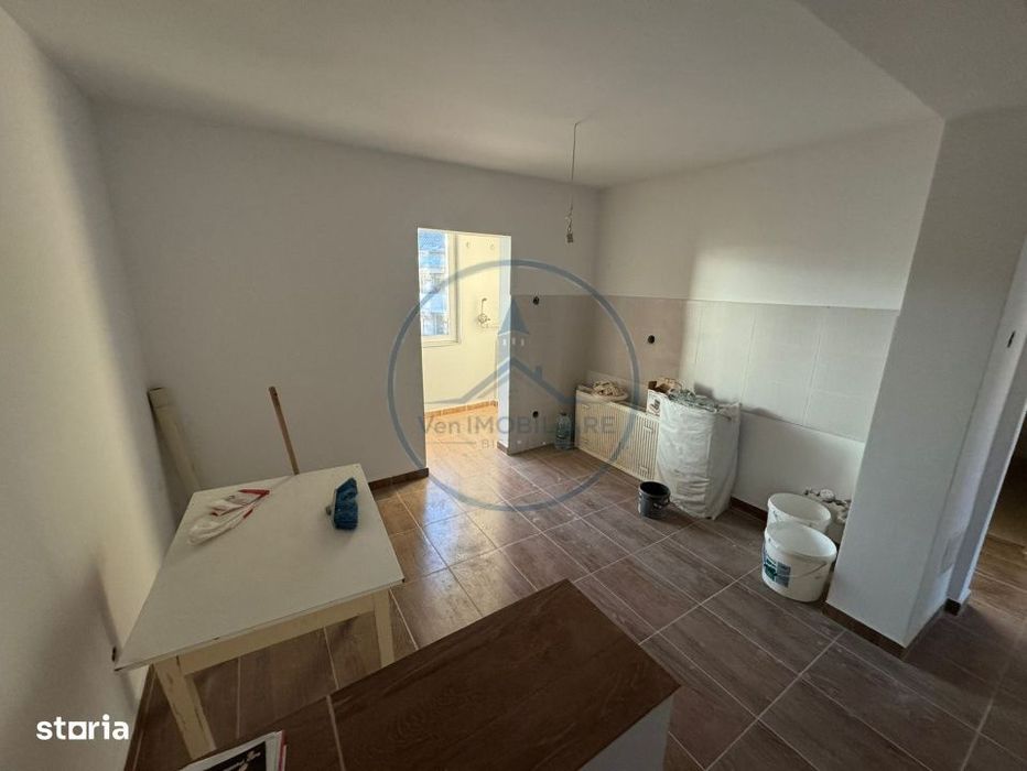 Apartament 2 camere, decomandat, etaj 4/4 , zona SENS — fotografia 1