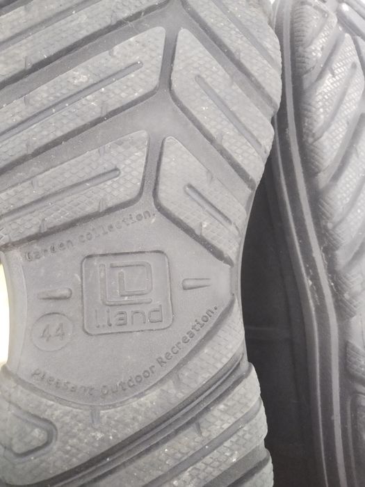 Продам резиновые сапоги