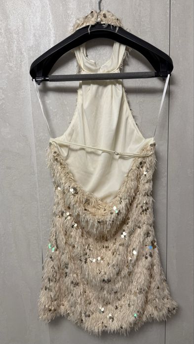 Продавам рокля и гащеризон С/М размер