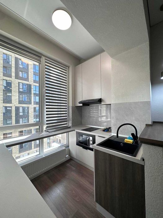 Срочно ! Сдаю  2х ком кв-ру Жк Пойтахт Гавхари Ц2 Алайский А3