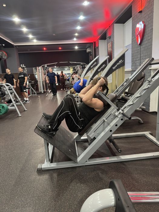 Продам тренажер Гак присед