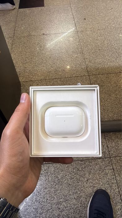 Airpods 2 кейс без наушников
