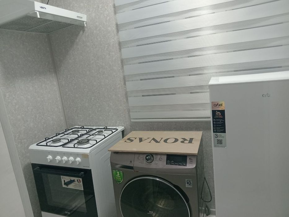 Tezlikda uy sotiladi. Ulgurib qoliyla 2 xonali 1qavat. Yevro remont