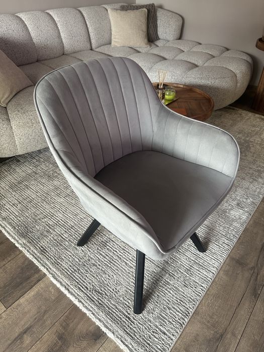 Кресло сиво кадифе