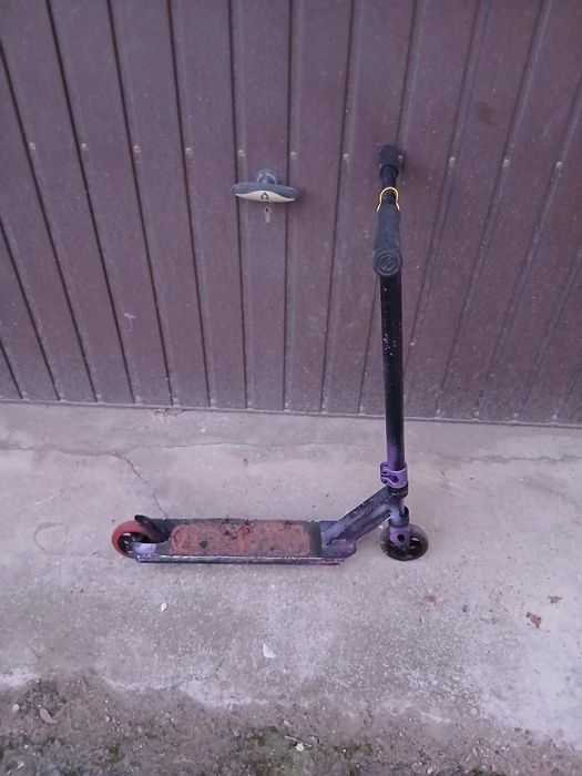 Vând trotineta freestyle full custom