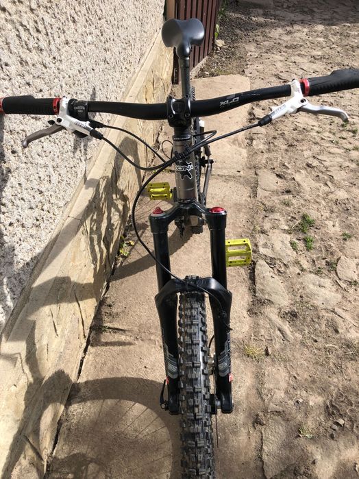 KONA Dawg bicicleta downhill full suspension Sfantu Gheorghe • OLX.ro