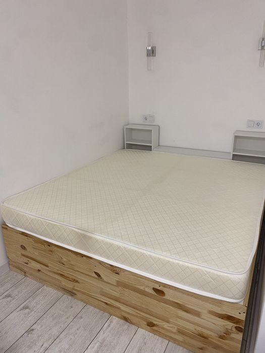 Кровать с матрасом самовывоз