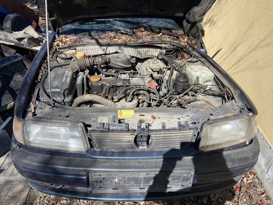 Opel Vectra, Опел Вектра 1.8i на части
