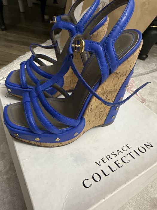 Босоножки Versace