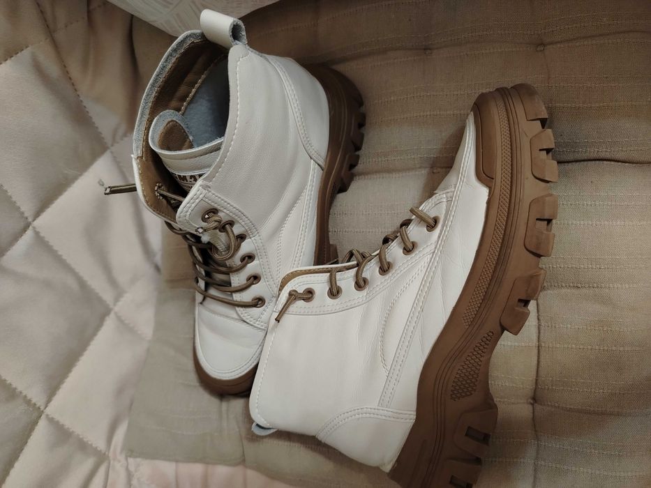 Продам ботинки кожаные