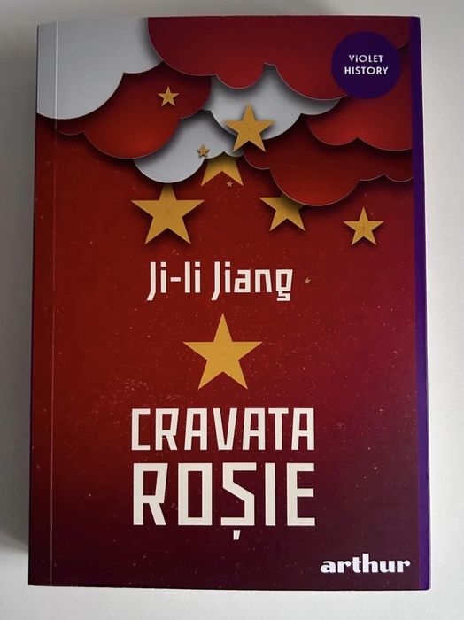 Carte Cravata roșie de Ji-li Jiang