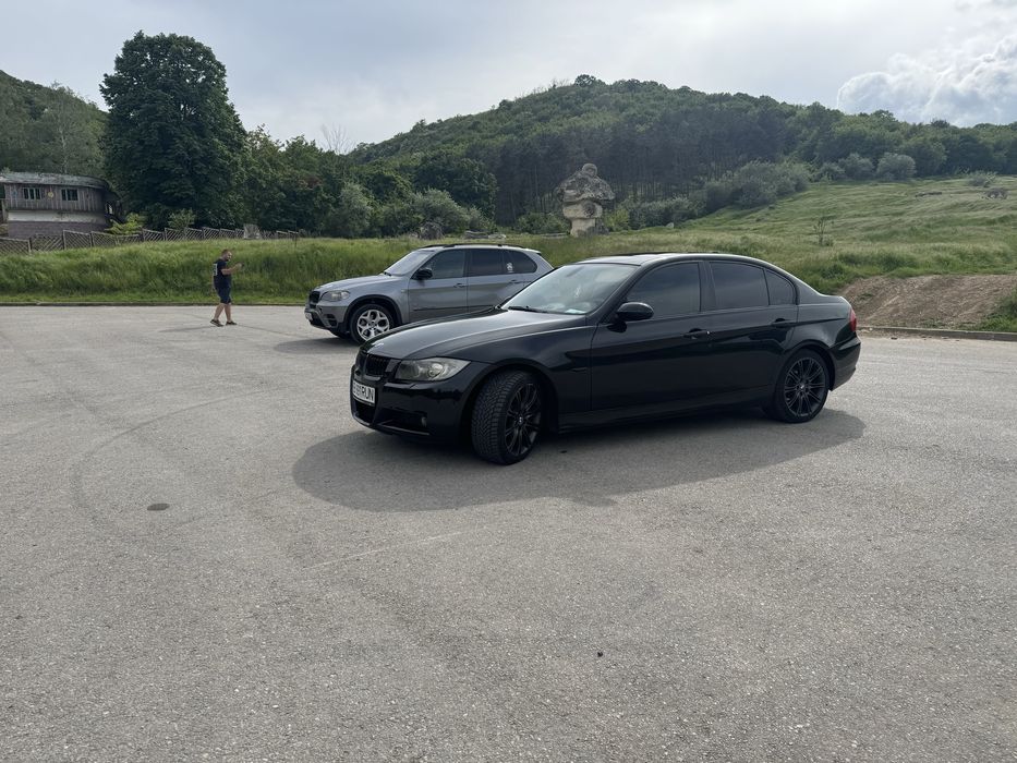 BMW Seria 3  E90 320D