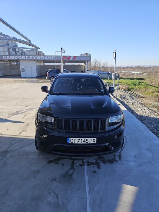 Jeep grand cherokee wk2 5.7
