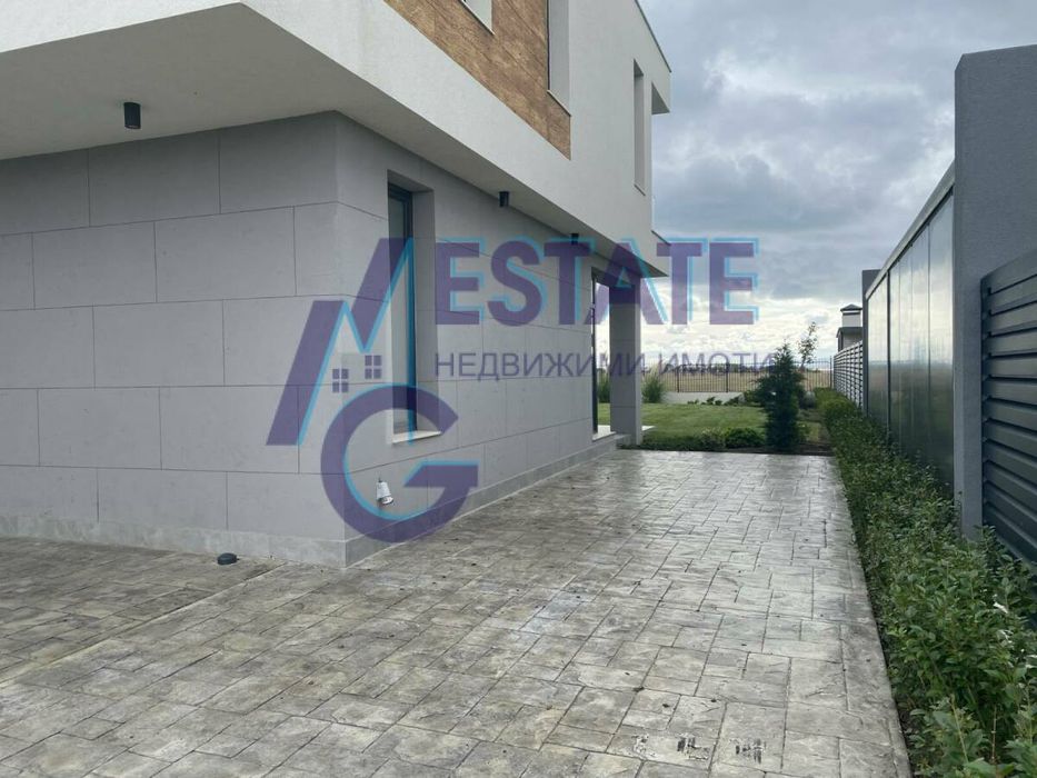 Продава се Къща в Поморие - 196 кв.м за 1041 €/кв.м - Снимка #3