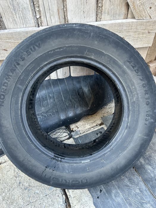Продам шины R16 225/70