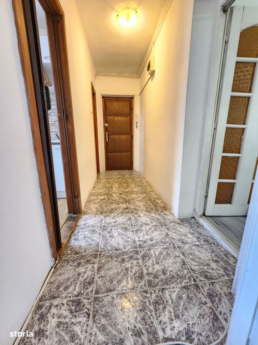 Proprietar Inchiriez apartament cazare muncitori