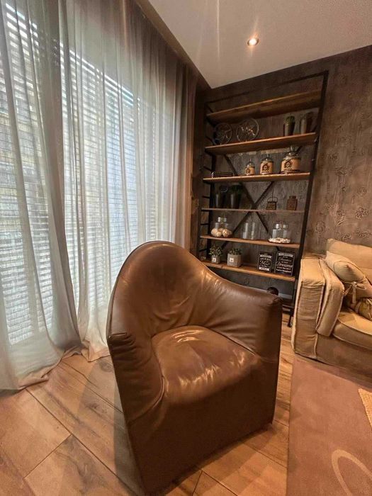 Продава се Тристаен апартамент в София, Редута - 125 кв.м за 1632 €/кв.м - Снимка #3