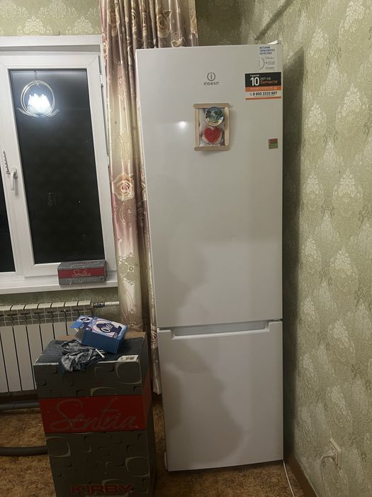 Холодильник новый