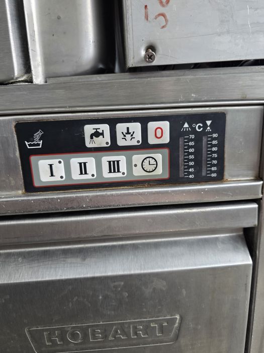 Професионална съдомиялна Hobart FX 30 E  220V