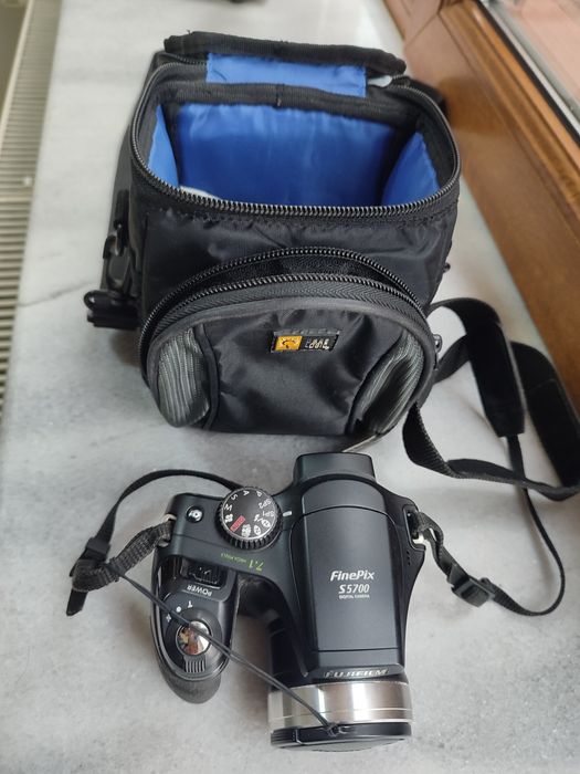 Camera foto Fujifilm S5700
