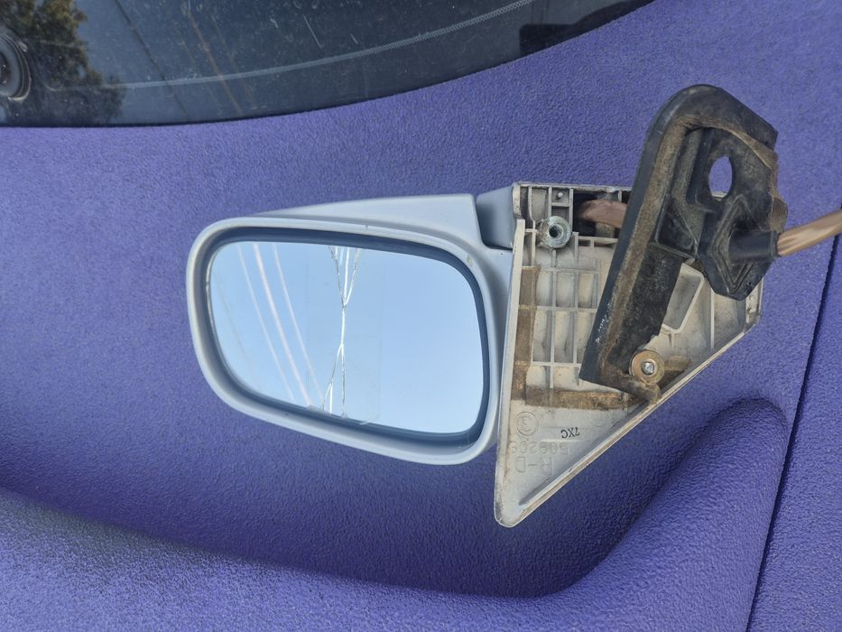 Зеркало на Subaru