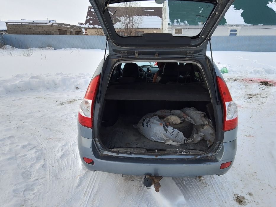 Срочно продам машину на ходу