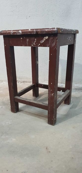 Столче -табуретка, старо, антика