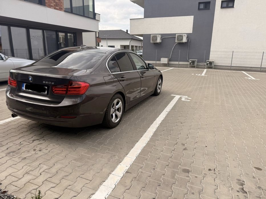 Bmw f30/320D Efficient Dynamics 2014