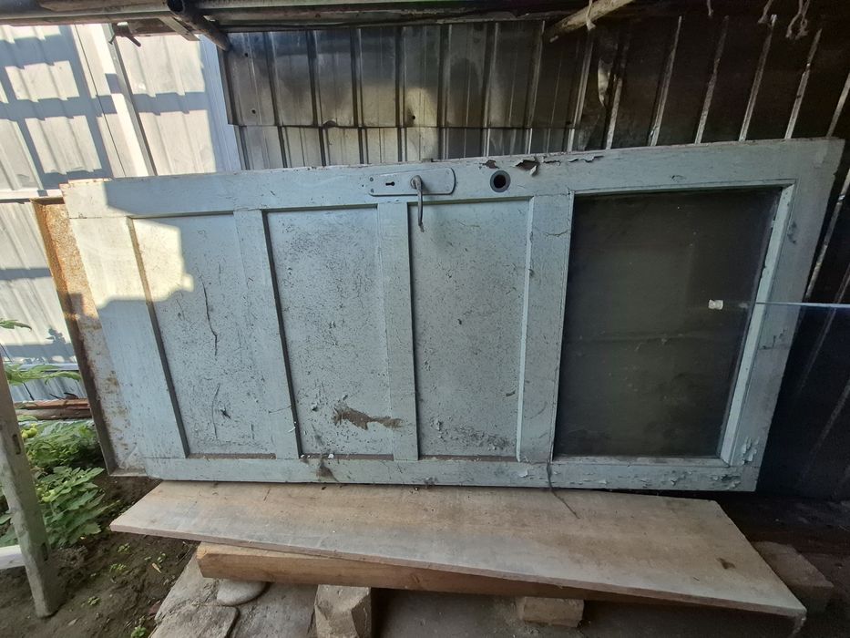 Vand usi lemn sau metal