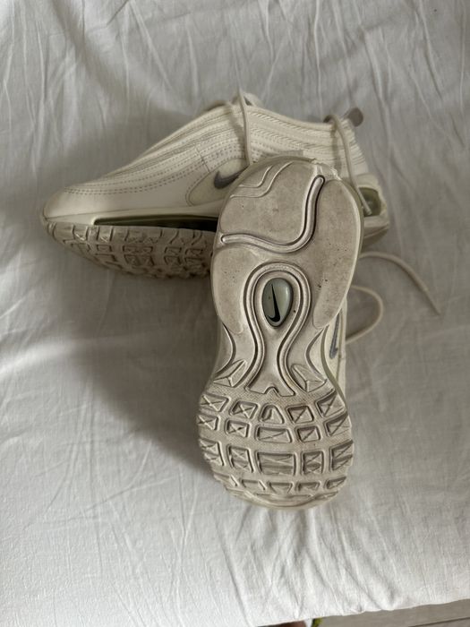 Nike sport wear, alb stare buna! Cititi detaliile de mai jos!