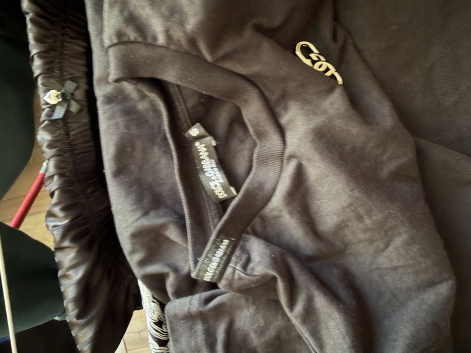 Продава се тениска на D&G
