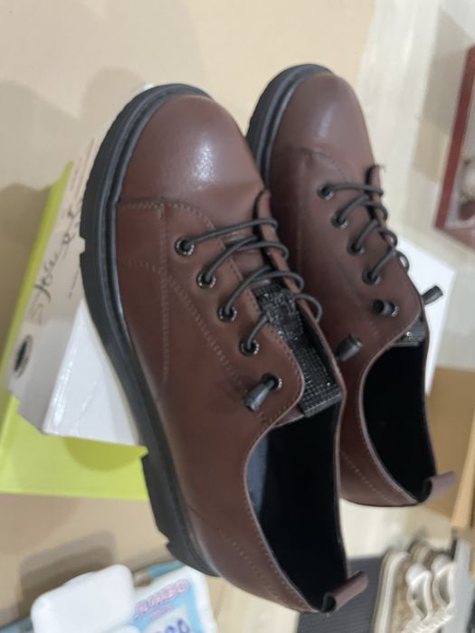 Обувь детская, и взрослая