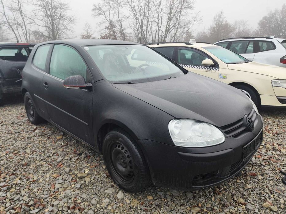 Golf 5 1.4 FSI 90кс на части голф 5 на части