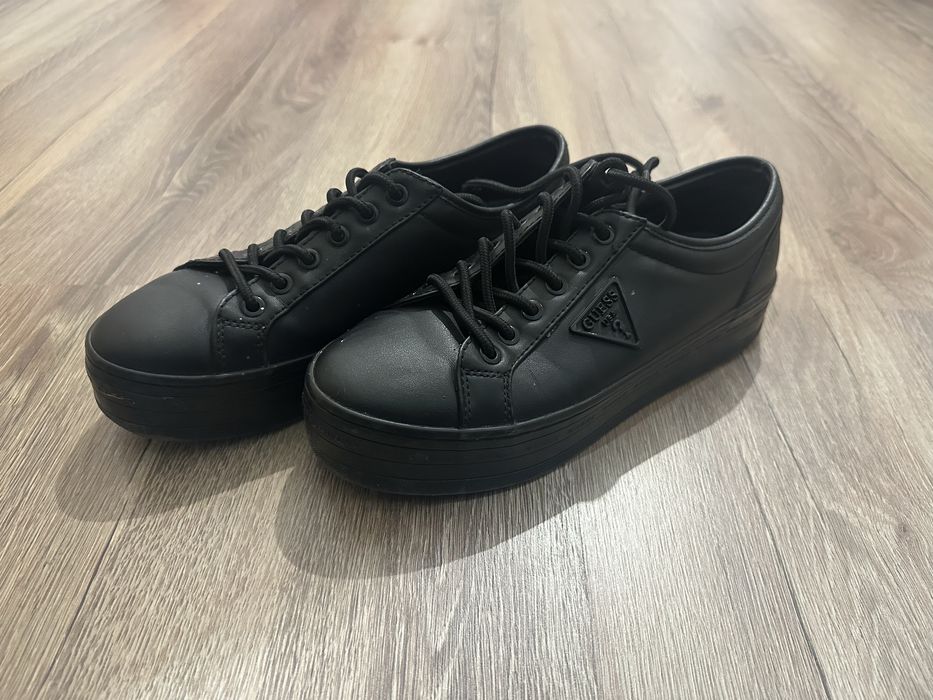 Кожени кецове Guess 38