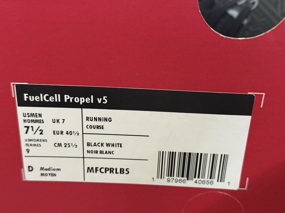 Новые оригинальные кроссовки New Balance