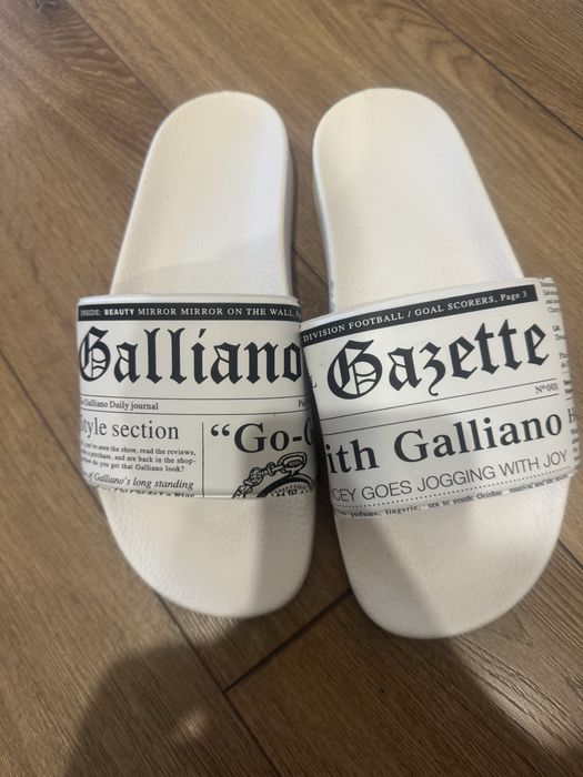 Чехли Galliano