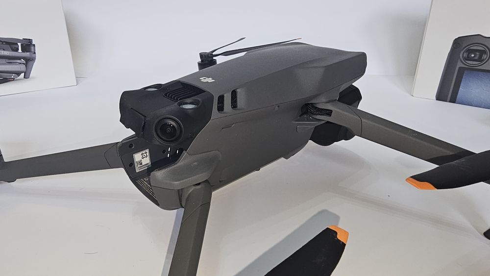 DJI Mavic 3 Pro с DJI RC PRO