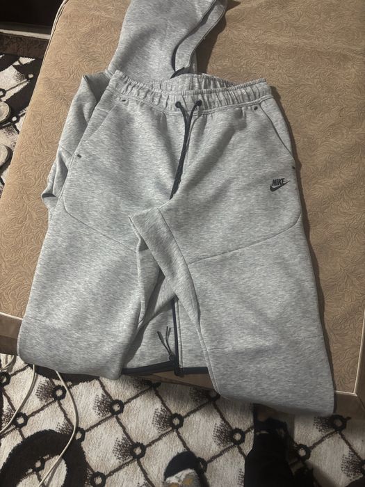 nike teal tech fleece