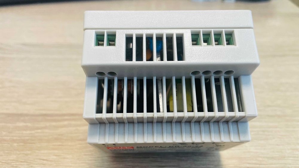 Sursa de alimentare MEAN WELL 24V, 1.5A cu montare pe sina DIN