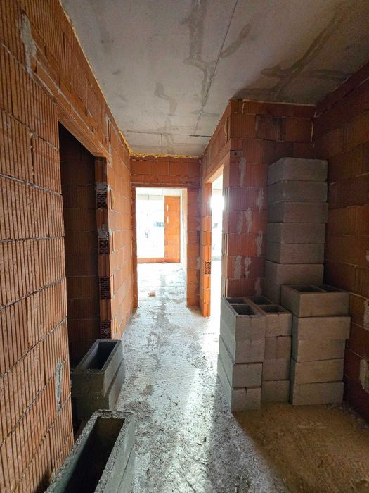 Продава апартамент