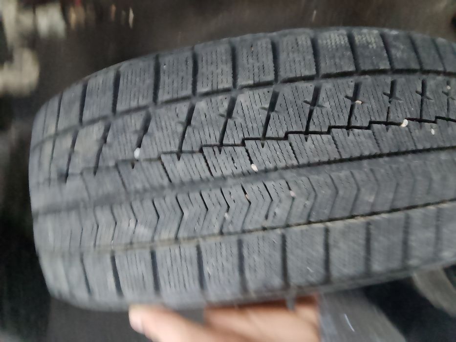 Продам зимнию резину