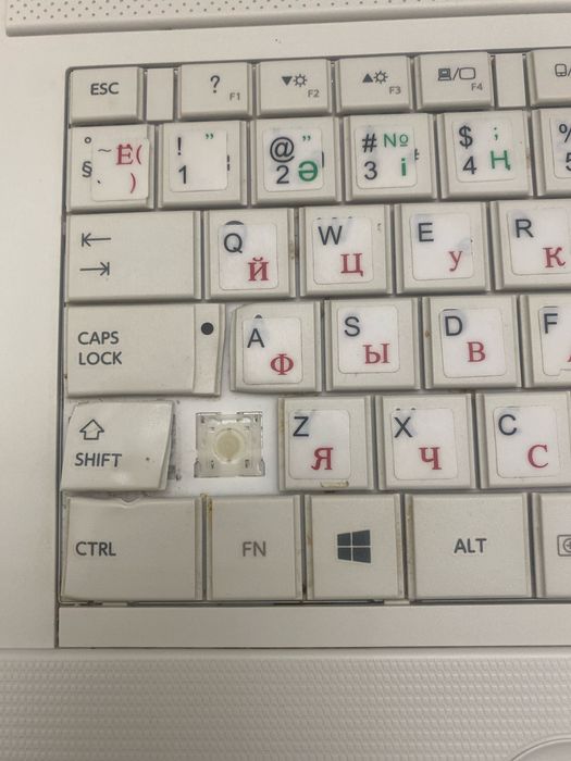 ноутбук    TOSHIBA Windows 10