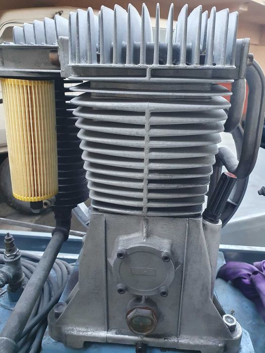 Въздушен компресор 400V с ABAC B7000 глава