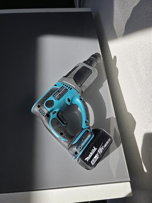 Rotopercutor Makita DHR202