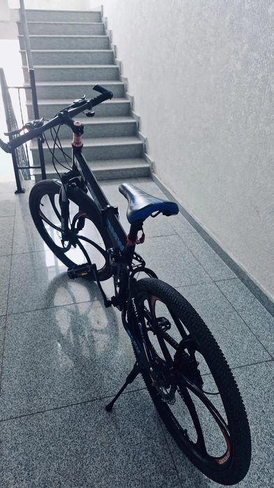 Продаю велосипед срочно торг имеется