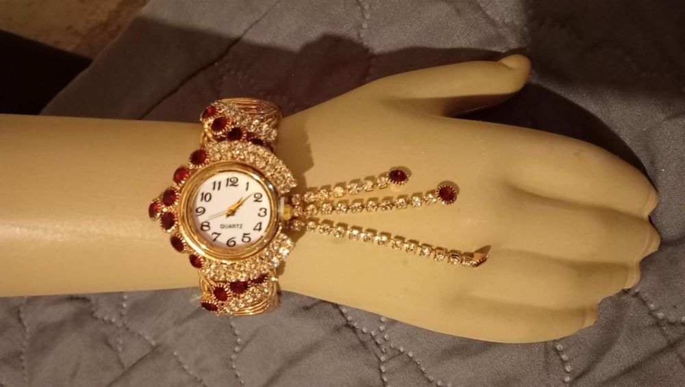 Ceas dama nou cu strasuri