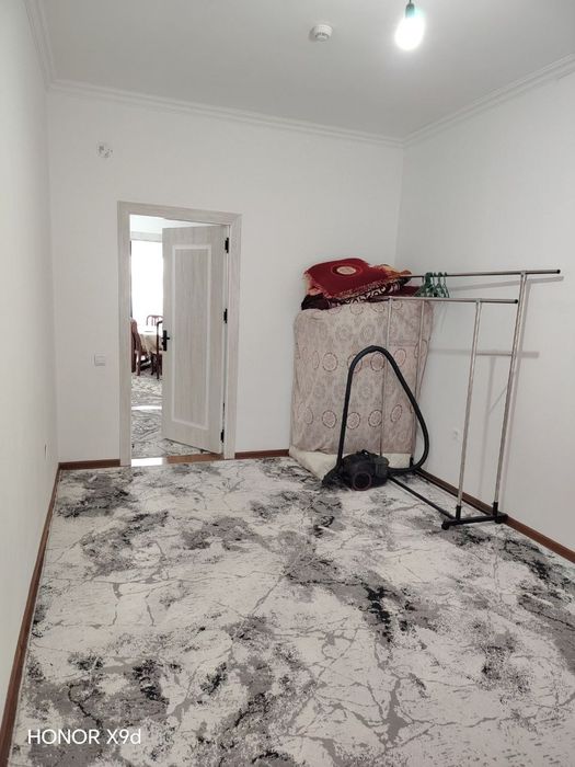 3 xonali 75 kv uy, Yangi darhon. 66-dom